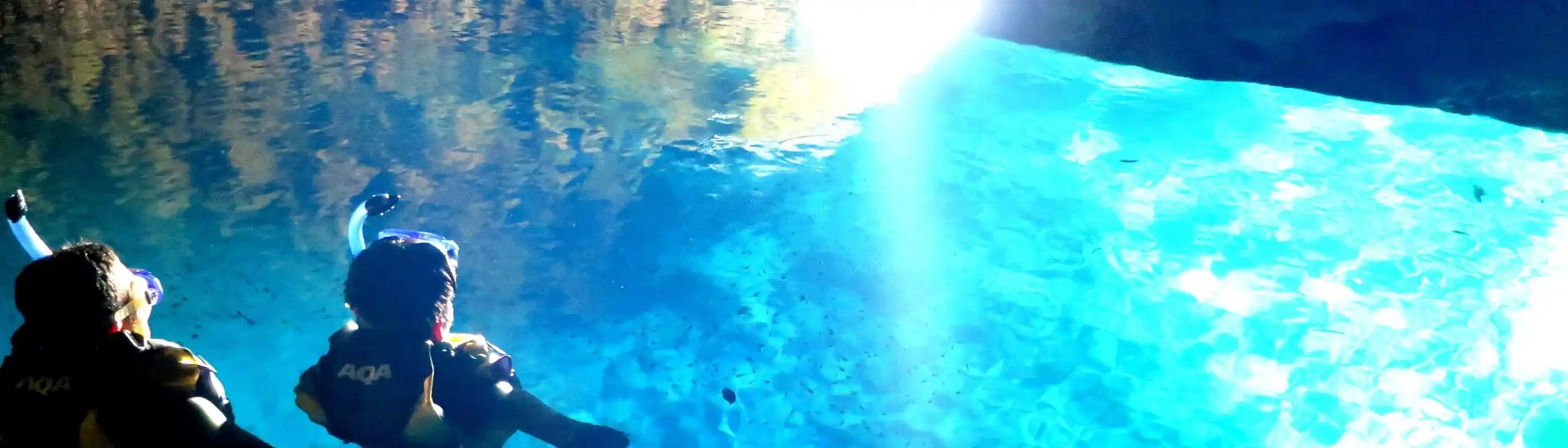 青の洞窟の画像